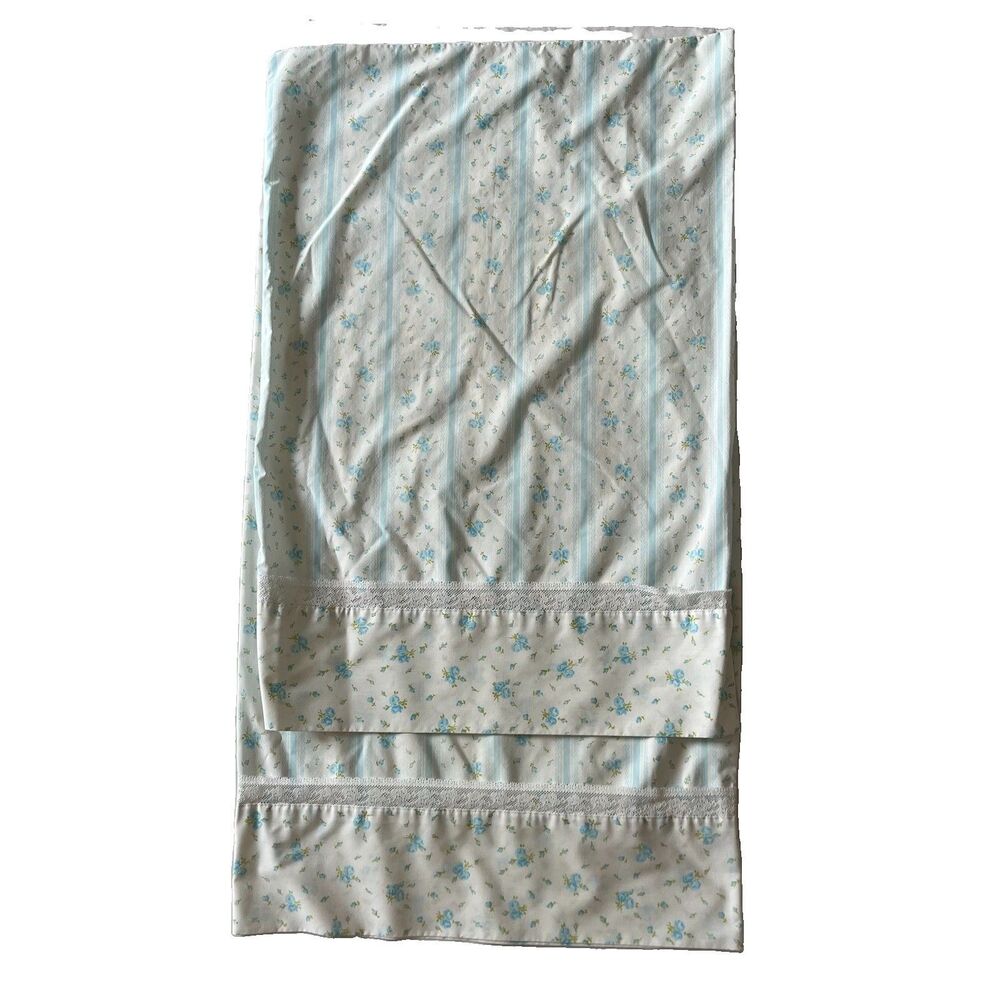 VTG 60-70s JC Penney Springmaid Blue White 2 Pillowcase Roses Lace Trim Percale